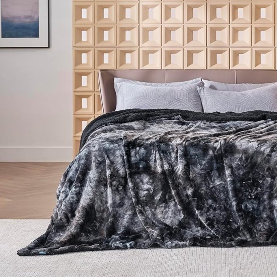 Fuzzy Blanket Queen Size - Black, Soft and Comfy Sherpa, Plush and Furry Faux Fur, Reversible Queen Blankets for Bed, 90x90 Inches