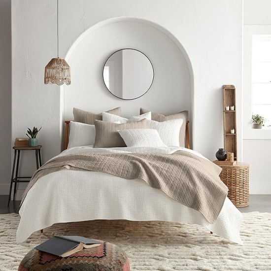 - Mills Waffle - Full/Queen Quilt Set - Taupe Cotton Waffle - Quilt Size (88 x 92in.), Sham Size (26 x 20in.)