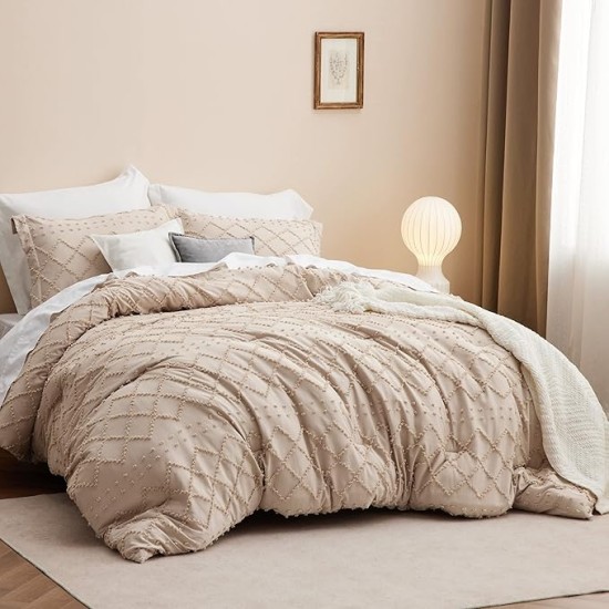 Queen Comforter Set - Warm Tan Boho Tufted Shabby Chic Bedding Comforter Set, 3 Pieces Vintage Farmhouse Bed Set for All Seasons, Fluffy Soft Bedding Set with 2 Pillow Shams