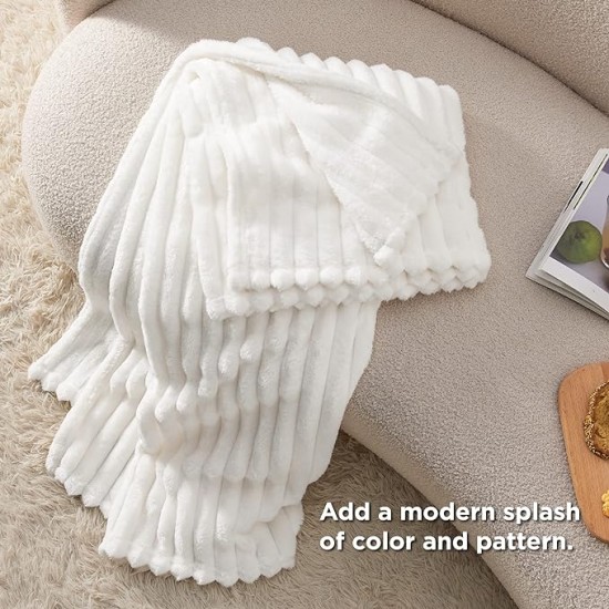 White Throw Blanket for Couch - Super Soft Cozy Blankets for Women, Cute Small Fleece Blanket for Girls, 50x60 Inches