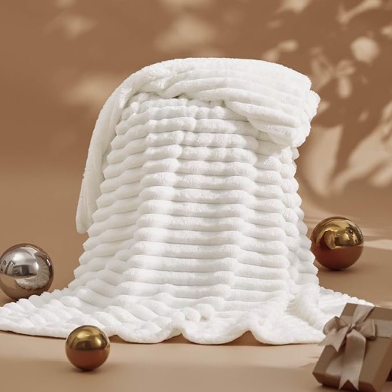 White Throw Blanket for Couch - Super Soft Cozy Blankets for Women, Cute Small Fleece Blanket for Girls, 50x60 Inches