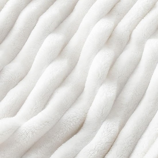 White Throw Blanket for Couch - Super Soft Cozy Blankets for Women, Cute Small Fleece Blanket for Girls, 50x60 Inches
