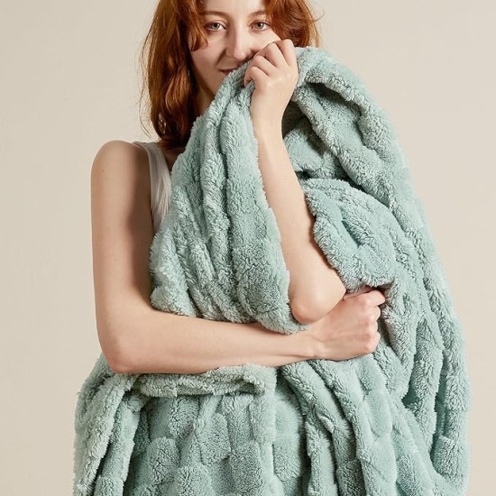 Sage Green Fleece Blanket for Couch - Checkered Throw Blanket for Women, Cute Soft Cozy Blanket for Girls, 50x60 Inches