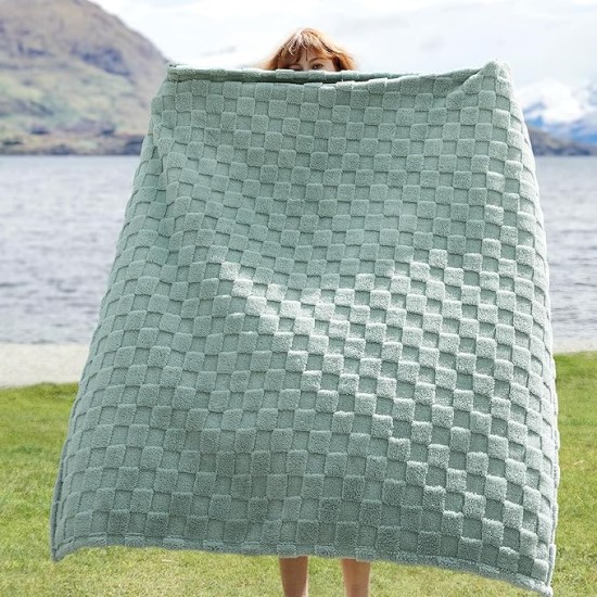 Sage Green Fleece Blanket for Couch - Checkered Throw Blanket for Women, Cute Soft Cozy Blanket for Girls, 50x60 Inches