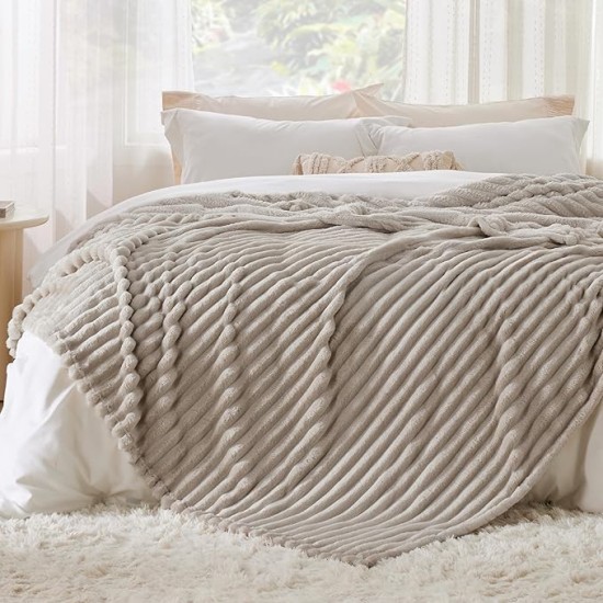 Blankets Queen Size for Bed - Super Soft Cozy Blankets for Women, Cute Large Fleece Blanket for Girls, Linen, 90x90 Inches