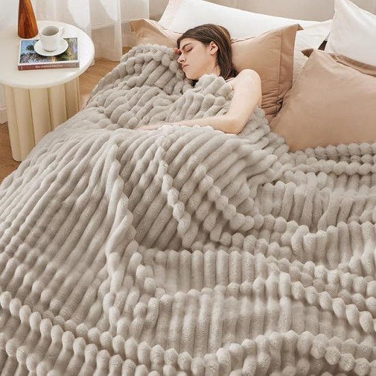 Blankets Queen Size for Bed - Super Soft Cozy Blankets for Women, Cute Large Fleece Blanket for Girls, Linen, 90x90 Inches