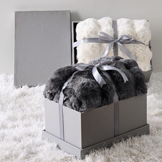 Faux Fur Blanket, White Soft and Fluffy Blanket, Fuzzy Cozy Plush Bubble Blanket for Couch, Sofa and Bed, Thick and Warm Blanket, Christmas Blanket Gift for Women, 50x70 inches
