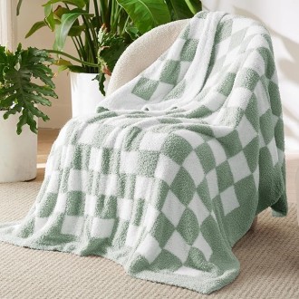 Super Soft Knit Throw Blanket - Warm Cozy Reversible Checkerboard Green Blanket, Fluffy Fuzzy Plush Lightweight Print Blanket for Couch Sofa Bed (50" x 60")