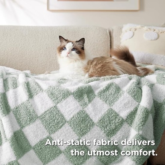 Super Soft Knit Throw Blanket - Warm Cozy Reversible Checkerboard Green Blanket, Fluffy Fuzzy Plush Lightweight Print Blanket for Couch Sofa Bed (50" x 60")