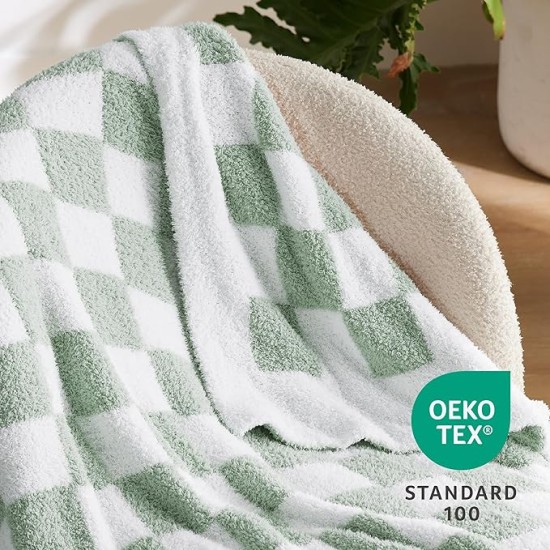 Super Soft Knit Throw Blanket - Warm Cozy Reversible Checkerboard Green Blanket, Fluffy Fuzzy Plush Lightweight Print Blanket for Couch Sofa Bed (50" x 60")