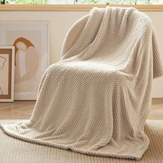 Throw Blanket for Couch - Super Soft Cozy Blankets for Women Girls, Cute Fleece Fluffy Blanket for Bed, Beige, 50x60 Inches