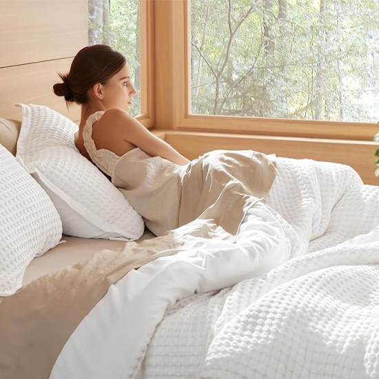Waffle Duvet Cover Queen - Moisture-Wicking Cotton Blend Rayon Derived from Bamboo Duvet Cover for Hot Sleepers, Cooling Bedding Set with a Vintage Charm, 3 Pieces (Coconut White, 90"x90")