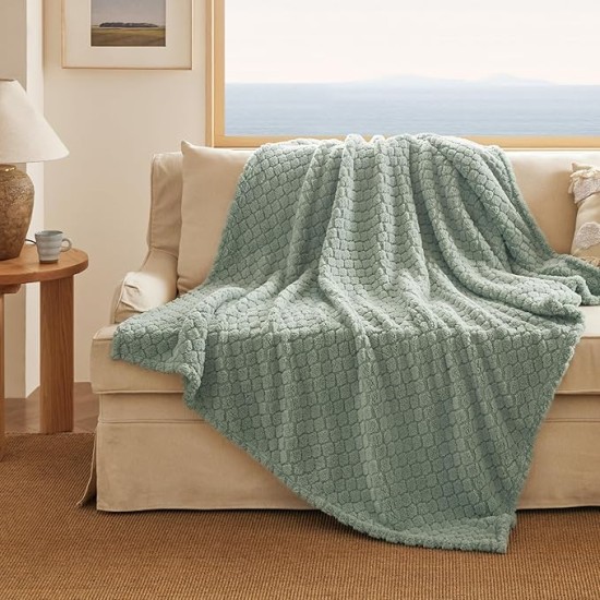 Sage Green Throw Blanket for Couch - Super Soft Cozy Blankets for Women, Cute Small Blanket for Girls, 50x60 Inches