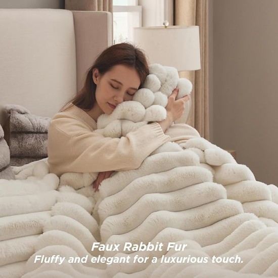 Faux Fur Queen Comforter Set - Beige Fluffy Comforter Queen Size, Soft and Cozy Shaggy Bedding Comforter Sets, Winter Warm Luxury Fuzzy Bed Set 3 Pieces, 1 Comforter and 2 Pillowcases