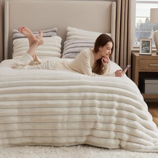 Faux Fur Queen Comforter Set - Beige Fluffy Comforter Queen Size, Soft and Cozy Shaggy Bedding Comforter Sets, Winter Warm Luxury Fuzzy Bed Set 3 Pieces, 1 Comforter and 2 Pillowcases
