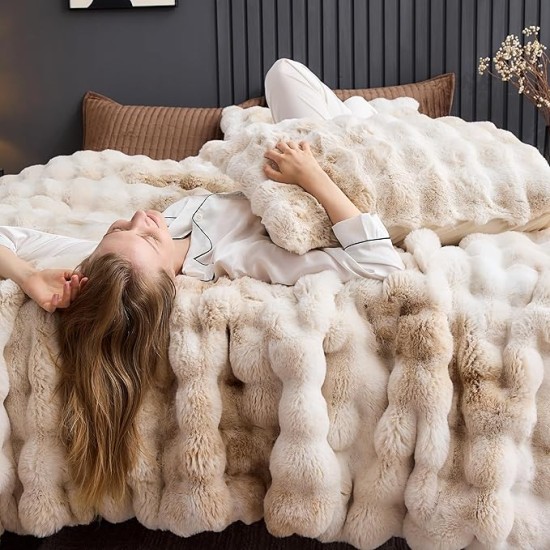 3 Pieces Fluffy Faux Rabbit Fur Bubble Comforter Set King Size, Tie-Dyeing Beige Plush Fuzzy Bedding Set, Warm Soft Bubble Comforter Bedding Set for Winter
