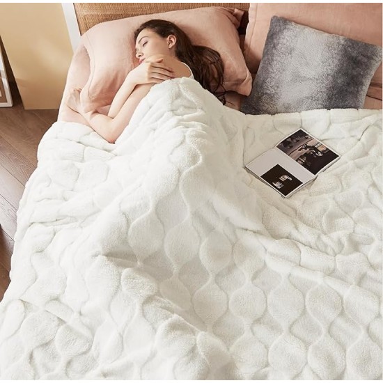 Throw Blankets for Women - Super Soft Cozy Blankets for Women Gift, Cute Small Fleece Christmas Blanket for Girls, White, 50x60 Inches